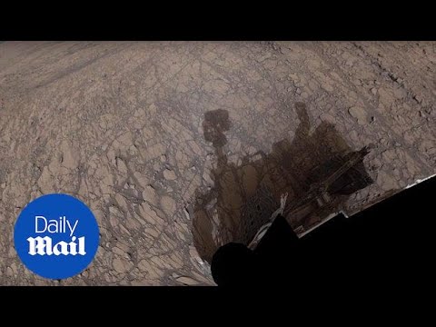 NASA reveals stunning new 360 degree panorama of the red planet - Daily Mail