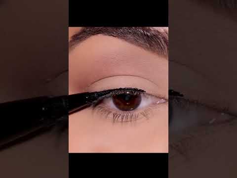 Easiest EYELINER HACK!